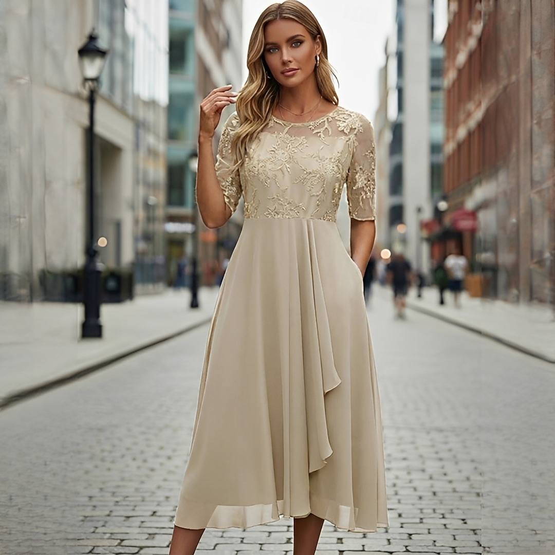 Victoria - Elegant Hollow Lace Dress
