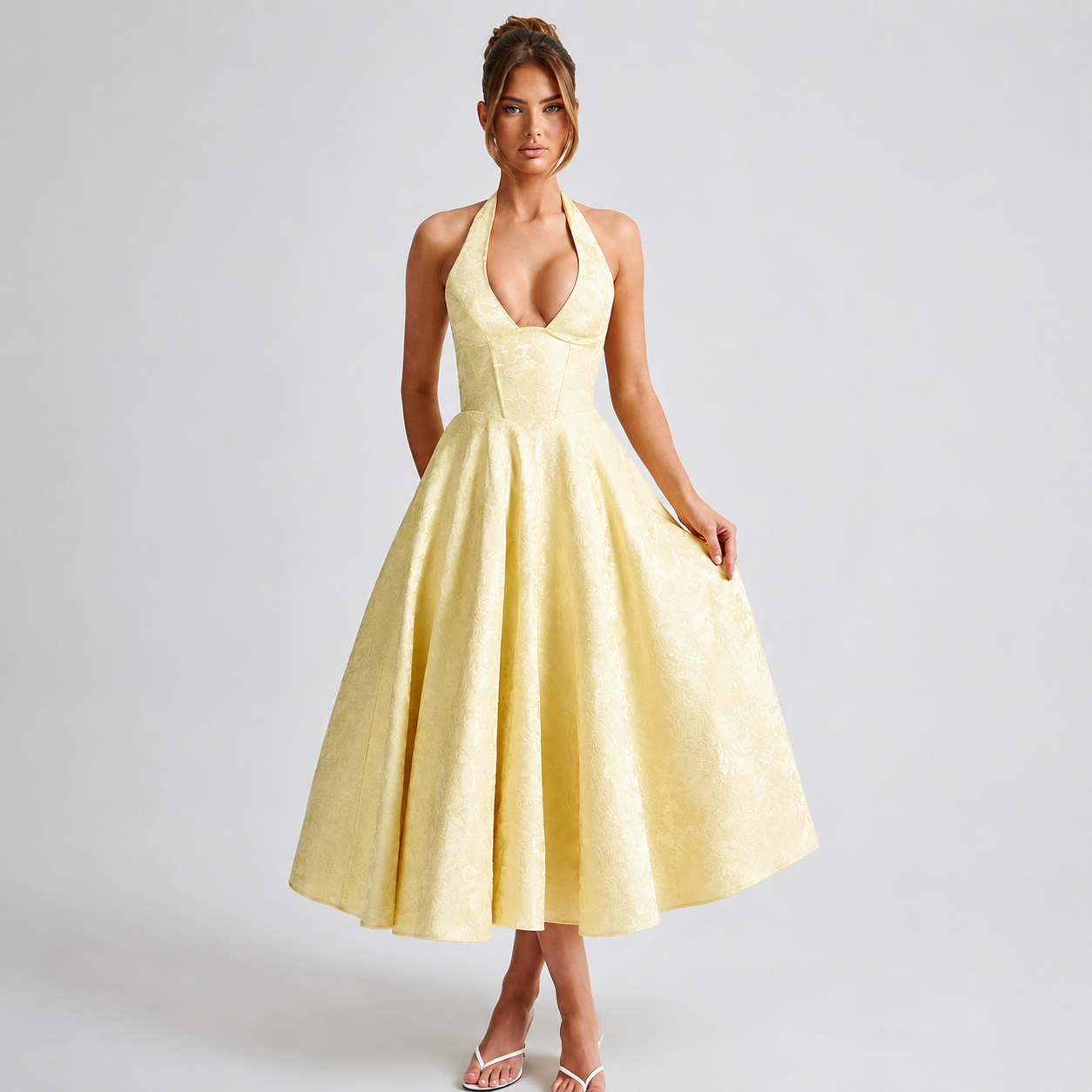 Dahlia - Stylish Sleeveless Halter V-neck Dress